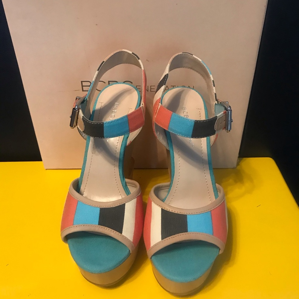 Bcbg Vendi Flamingo Multi Stripe Wedges Nib - image 2